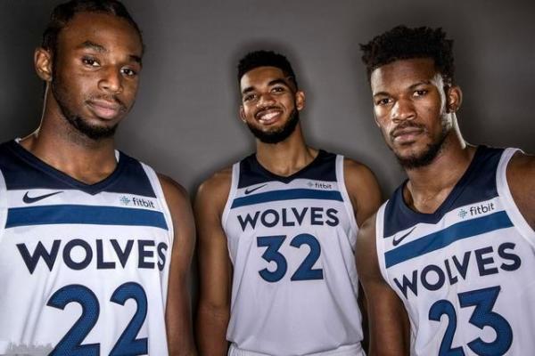 张育成在短 张育成在短